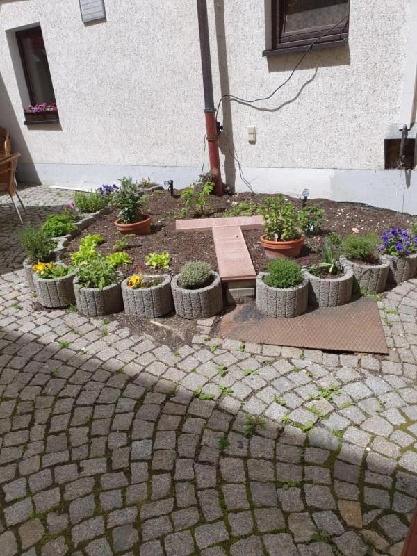 Hotel Goldener Löwe Zeulenroda-Triebes Exterior foto